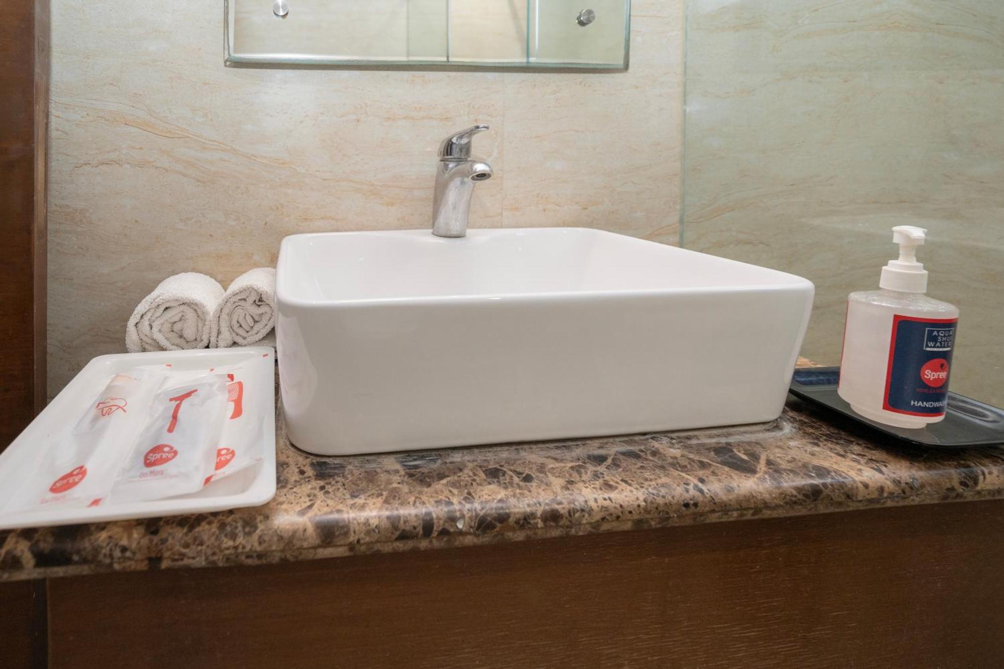 Spree Hotel Agra - Walking Distance To Tajmahal エクステリア 写真